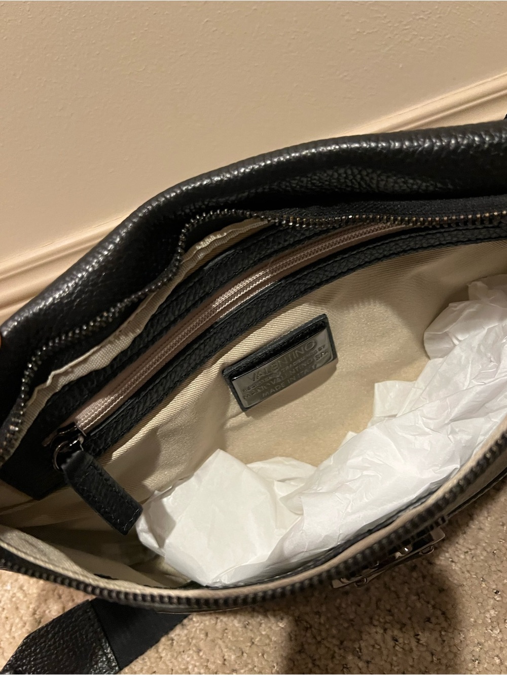 Mario Valentino Black Leather Belt Bag with V Logo - Picture 5 of 7